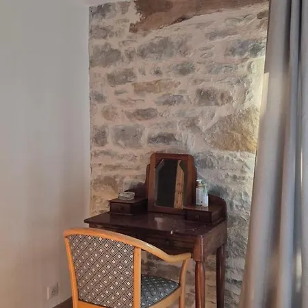 La Grange De *